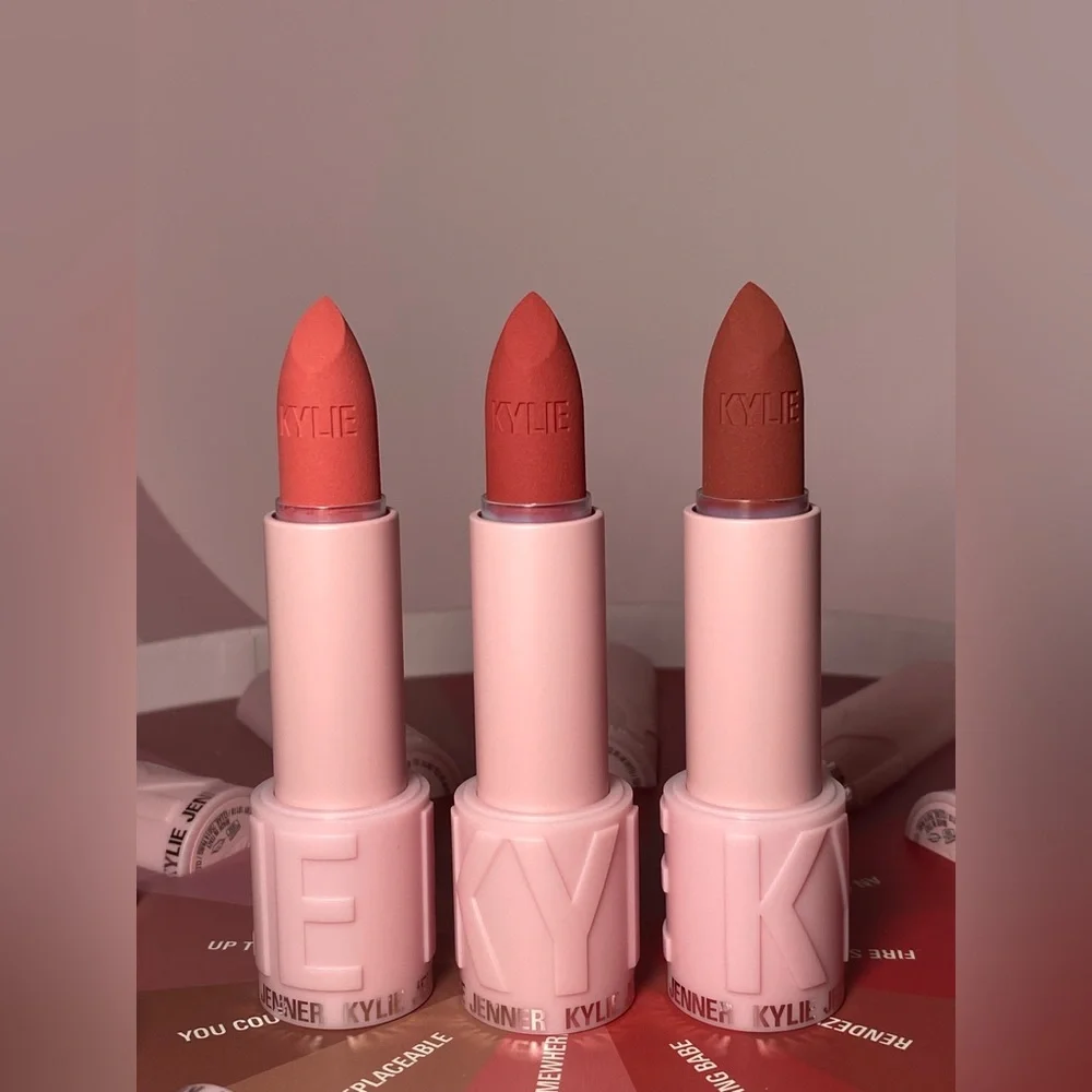 Rare! 24 LIPSTICKS 2 layer wheel | Kylie Cosmetics Collection |Collectors PR Box - Picture 3 of 5